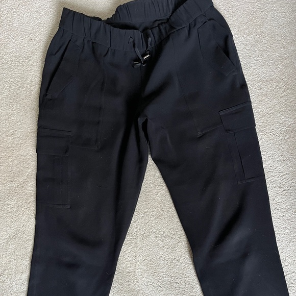Lululemon cargo pants - Picture 1 of 3